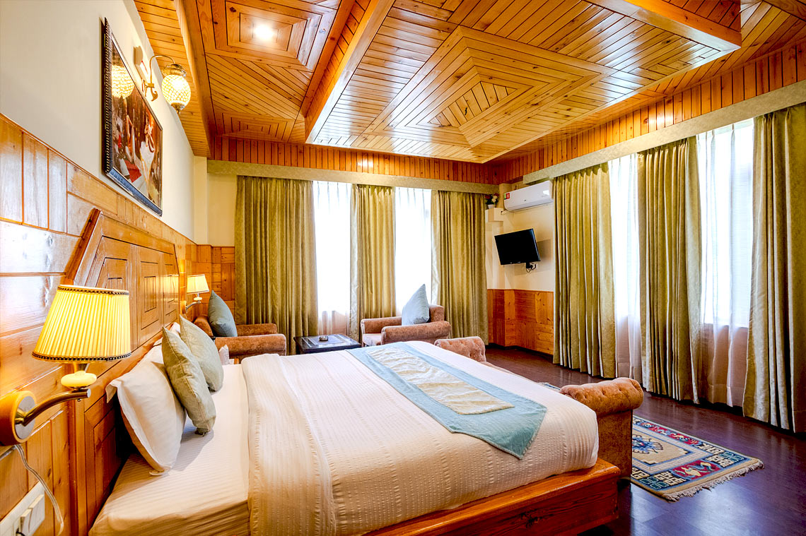 Deluxe Cottage with Balcony