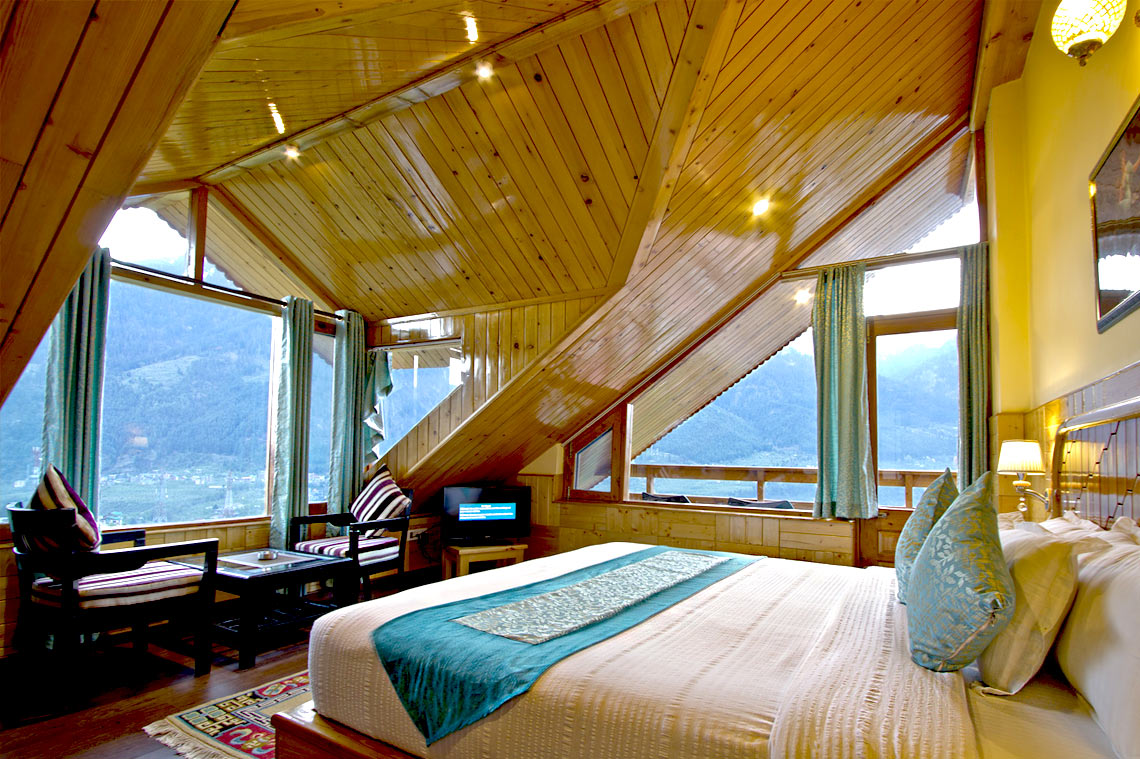 Super Deluxe Cottage with Balcony Room